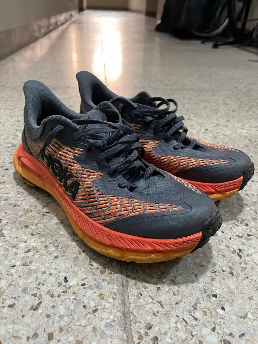 HOKA ONE ONE マファテ4