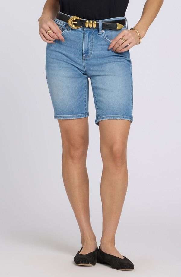 エヌワイディージェイ レディース ボトムス デニムパンツ サイドスリット ショートパンツ NYDJ Ella Side Slit Denim Shorts Vista Lakes デニム
