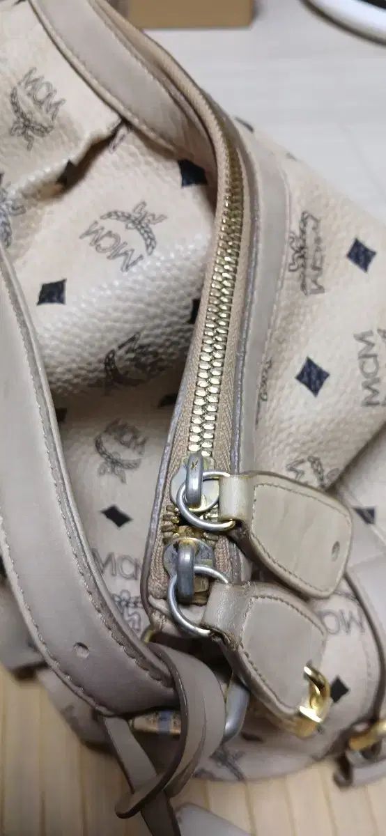 正規品 MCM エム シー エム バッグ 正規品 MCM エム シー エム バッグ
