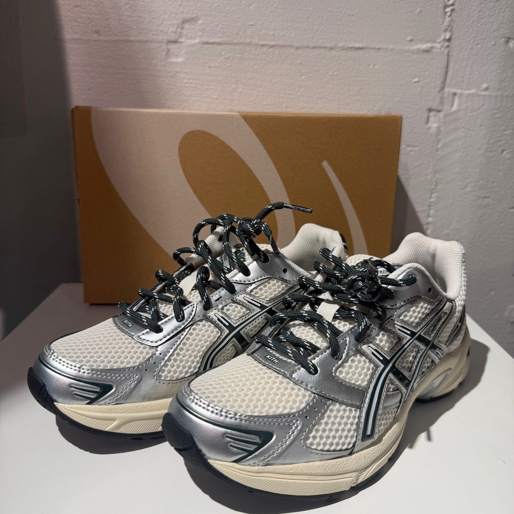 KITH × Asics キス×アシックス Vintage Tech Gel-1130 スニーカー 1203A565 ホワイト系 size:25.5 【表参道B06】