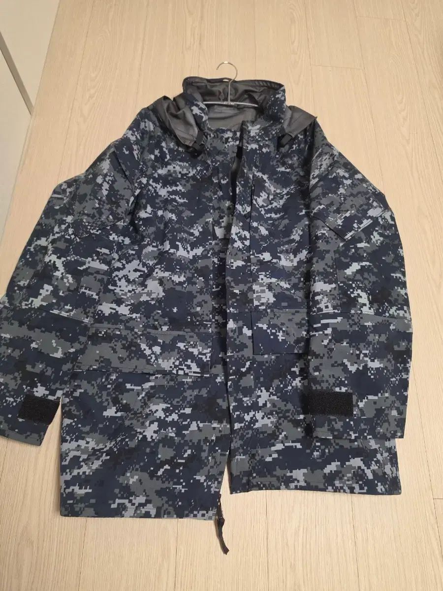 アメリカ海軍 GORE-TEX large Regular 新品