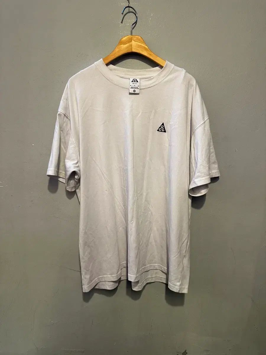 ナイキACG正規品 半袖Tシャツ