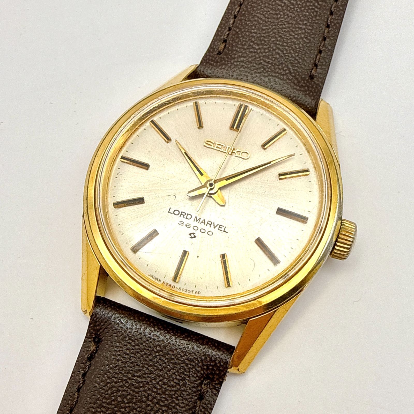 B158【稼働・希少・1967年製 ヴィンテージ・タツノオトシゴ裏蓋・新品ベルト】 SEIKO LOAD MARVEL 3600 手巻き メンズウォッチ