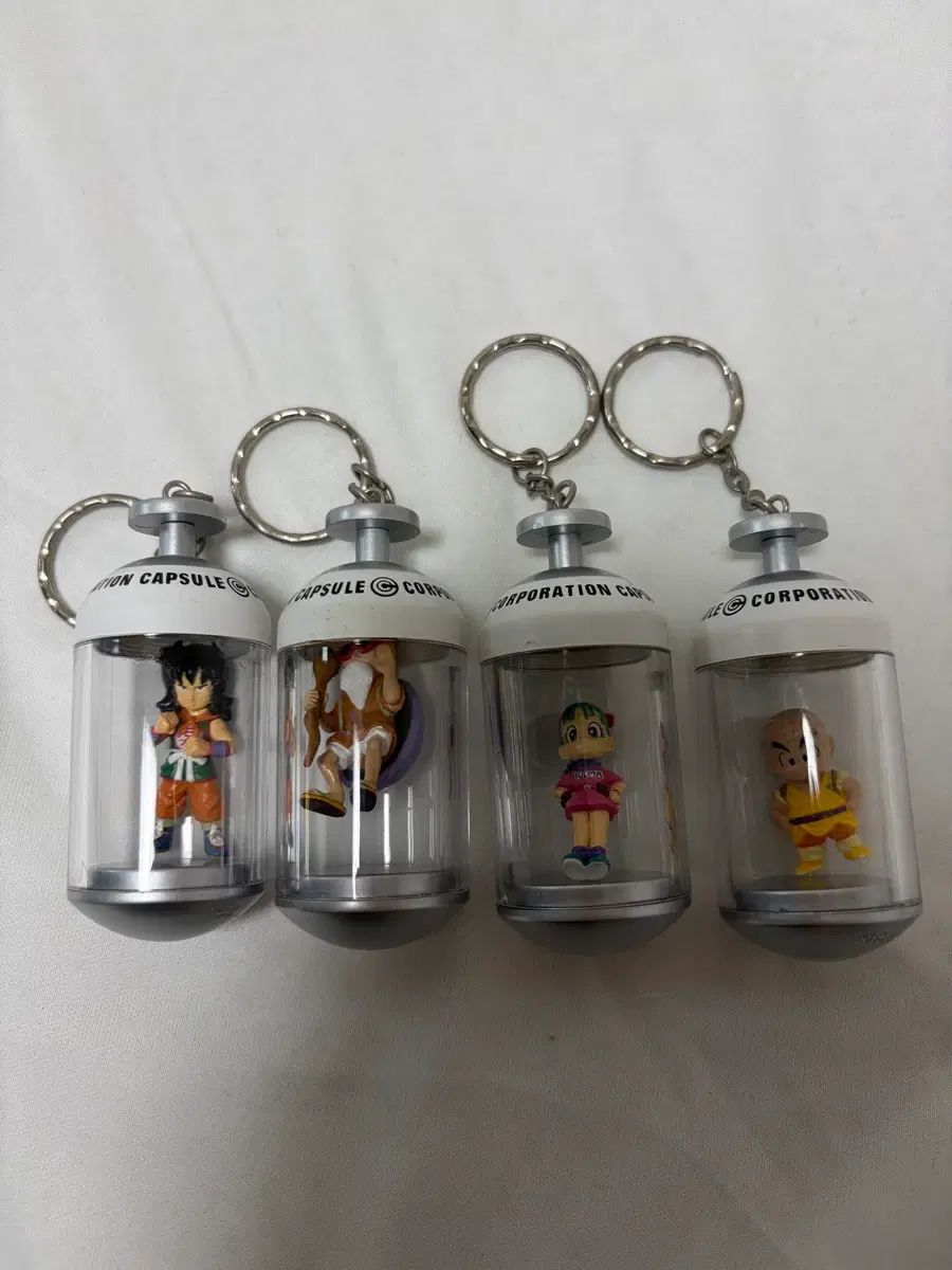 ドラゴンボール カプセル フィギュア キーホルダー 4種
