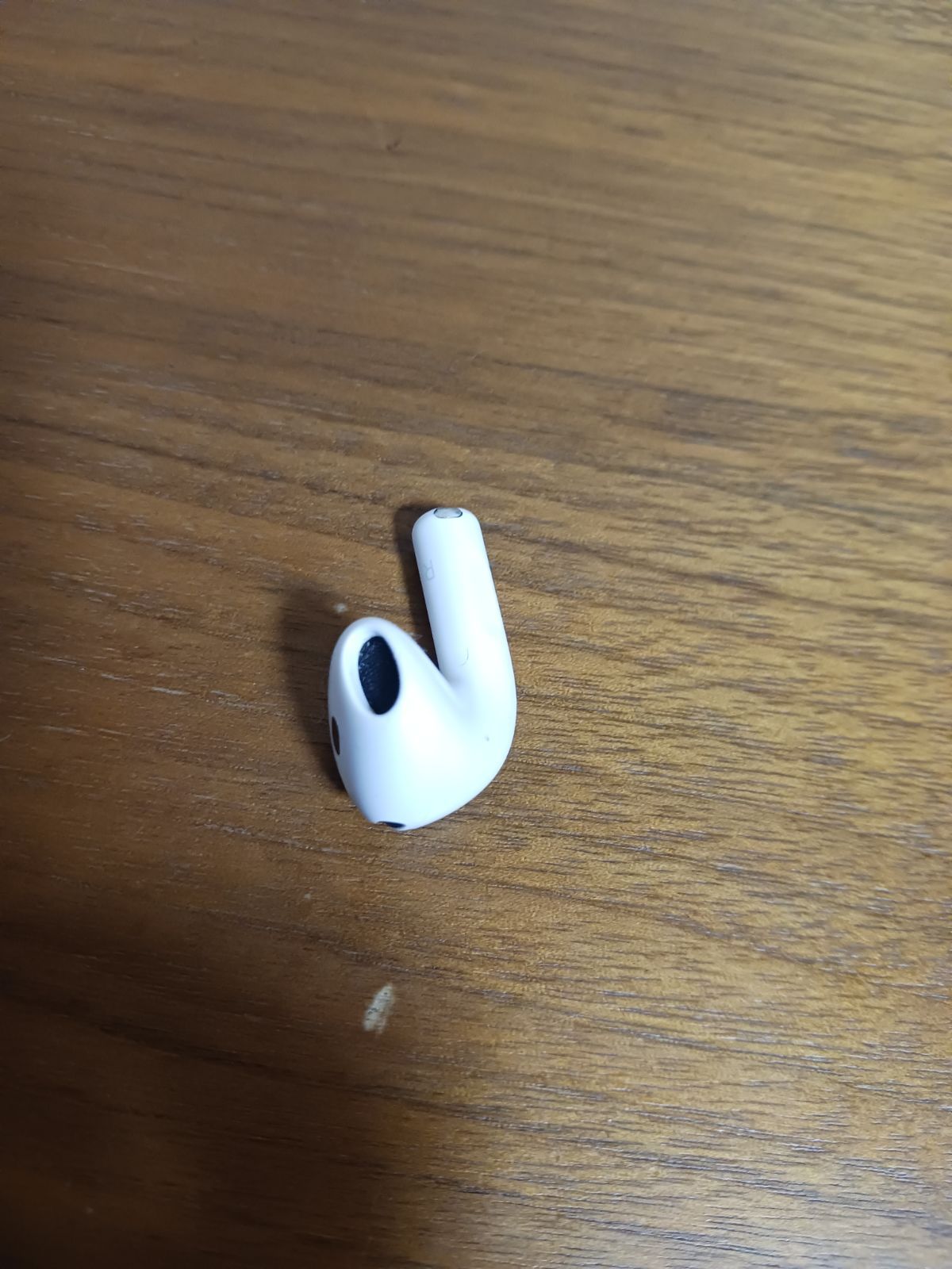 AirPods 第4世代 R片耳 右耳のみ イヤホン A3050 Apple AirPods 第4世代
