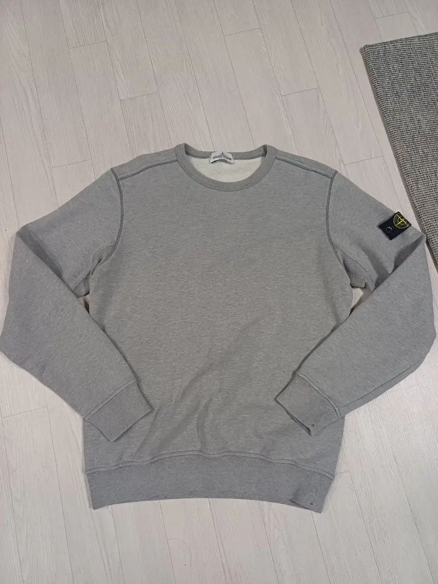 STONE ISLAND ストーンアイランド ジュニア スウェット グレー 14サイズ(レディース55程度)