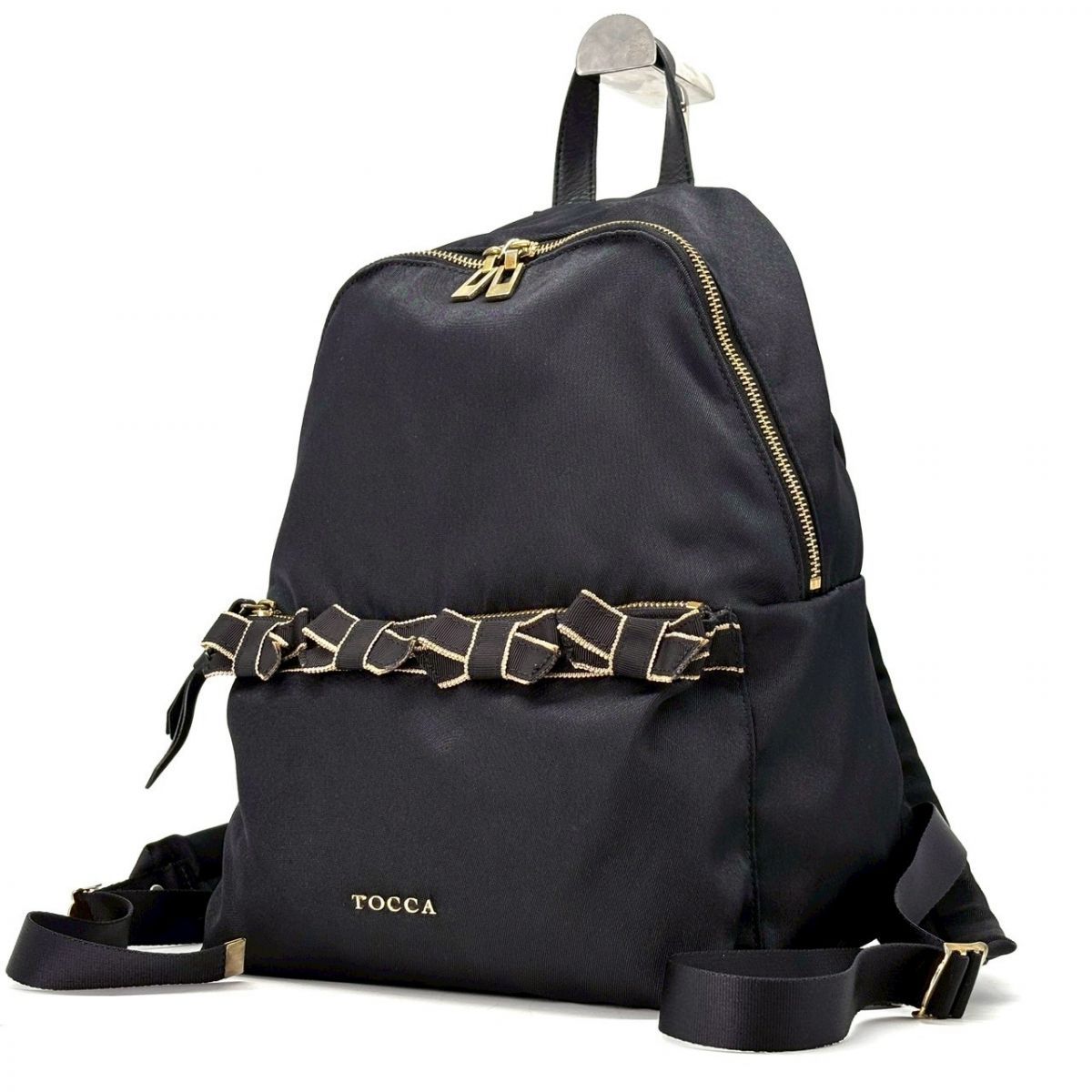 TOCCA　リュックサック グログランリボン ナイロン ゴールドロゴ デイパック 可憐さを背中に結ぶ】 TOCCA リュックサック グログランリボン