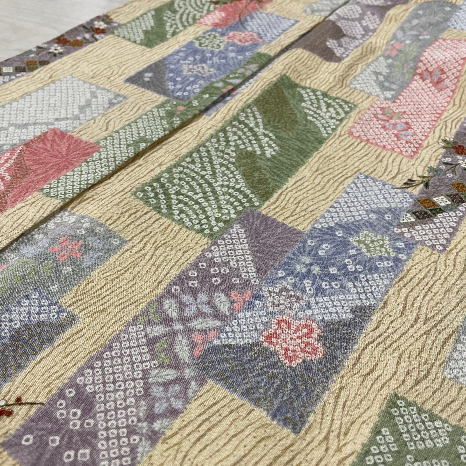 小紋 ちりめん 短冊に杢目 可愛い染め 着物 正絹 X-3330