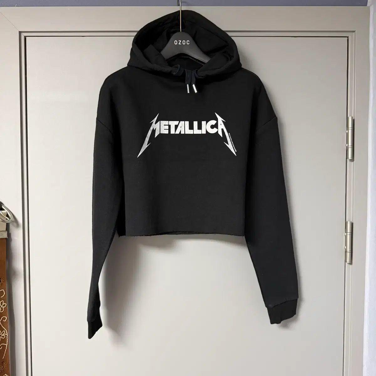 METALLICA(メタリカ) ツアー クロップド フーディ