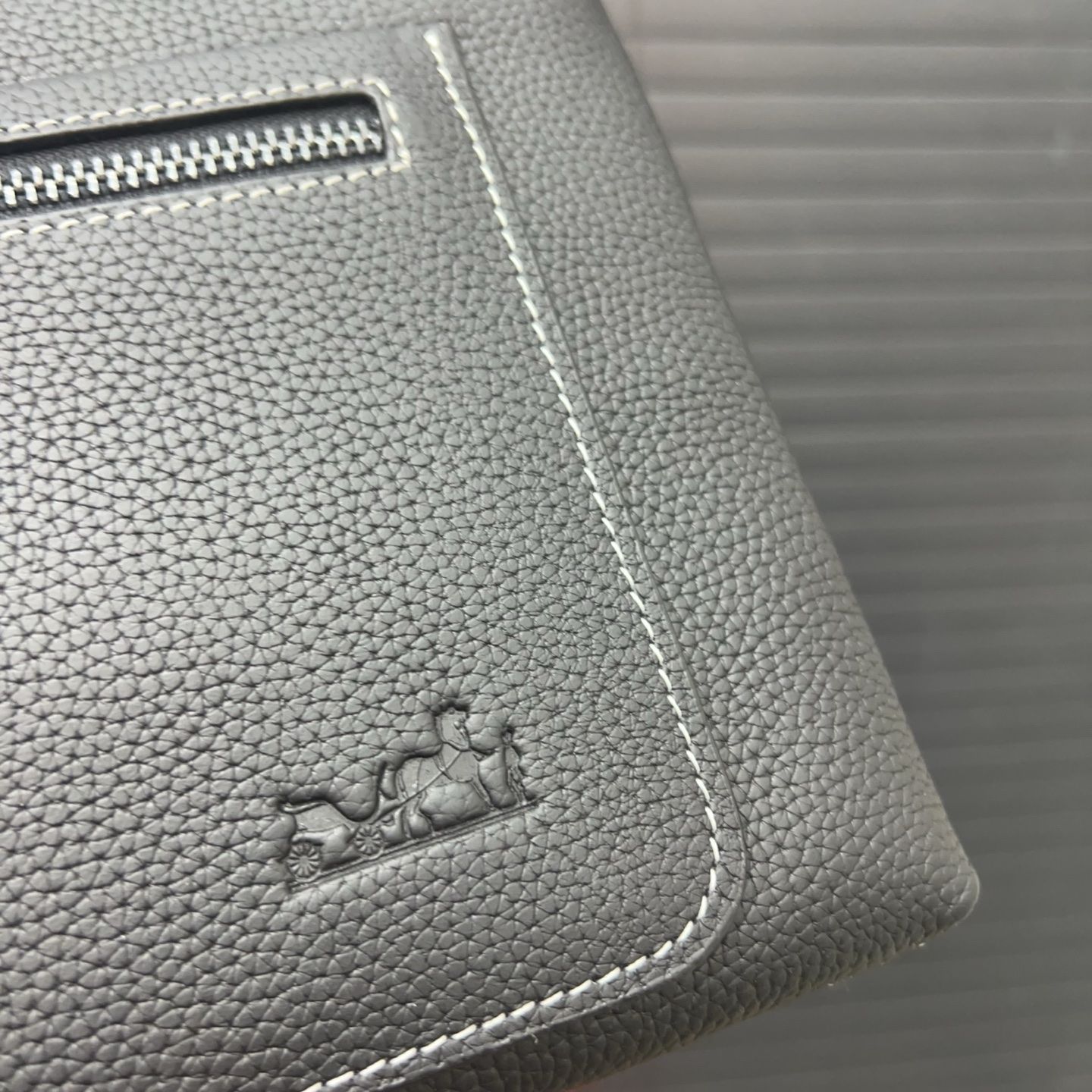 [本日特価] エルメス メンズ レザー ハンドバッグ & カードケース マルチファンクション ギフトボックス付き [本日特価|新品未使用品]