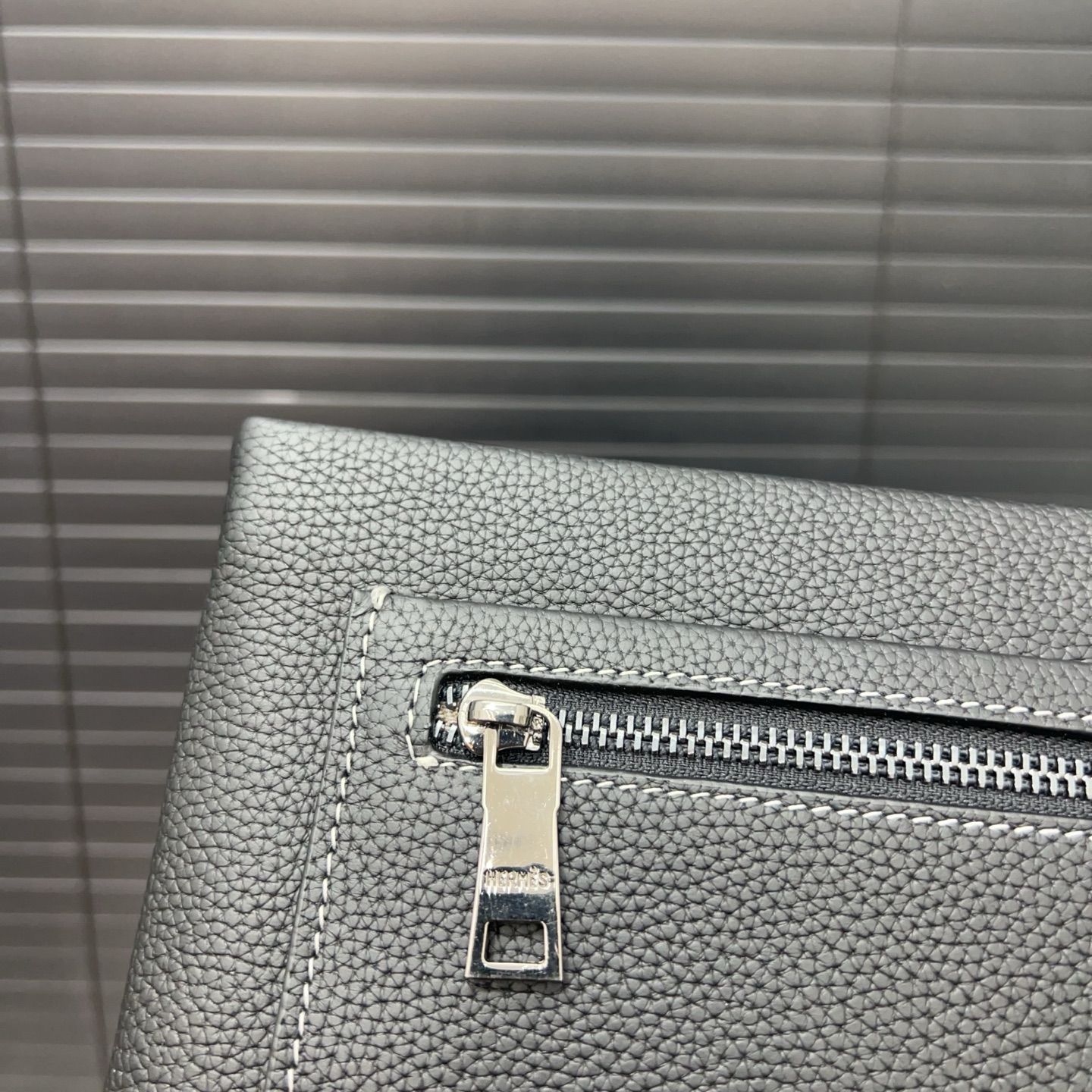 [本日特価] エルメス メンズ レザー ハンドバッグ & カードケース マルチファンクション ギフトボックス付き [本日特価|新品未使用品]