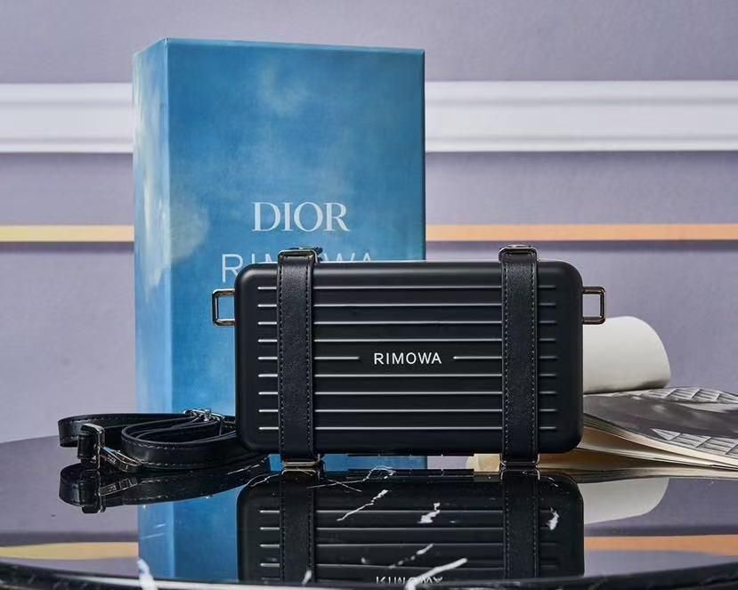 RIMOWAパーソナル　ショルダーバッグ