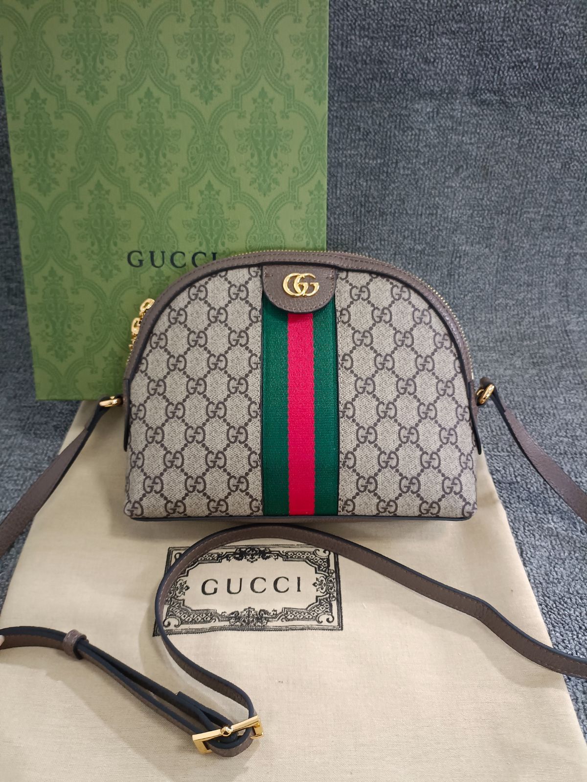 GUCCI グッチ GGショルダーバッグ