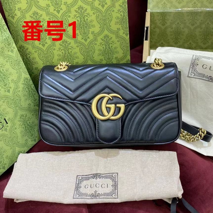 ★新品同様★GUCCI GGマーモント キルティング スモールショルダーバッグ