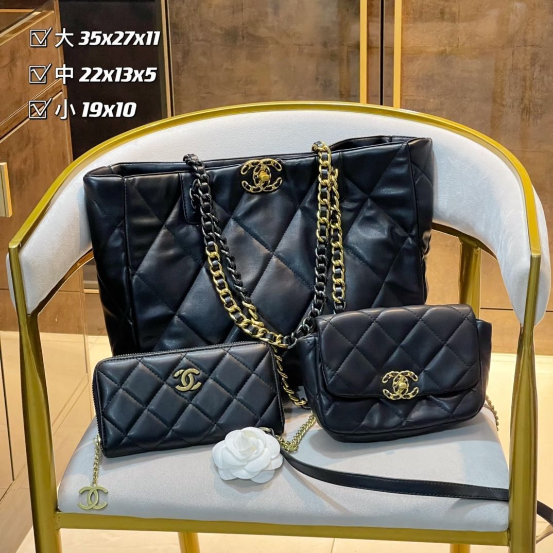 不動の人気 CHANEL シャネル ショルダーバッグ 財布 3点セットバッグ