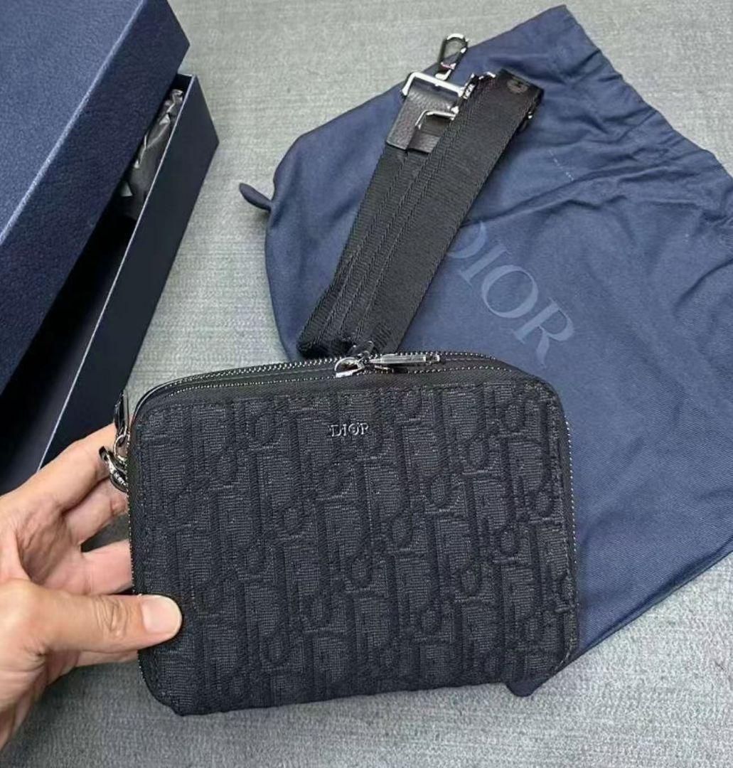 Dior ブラック ショルダーバッグ