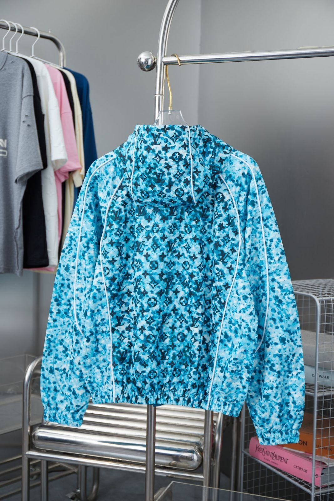 【本日限定特価】Louis Vuitton 2024FW メンズ＆レディース フーディー モノグラムプリント グリーン S-XL [本日特価|新品未使用品]
