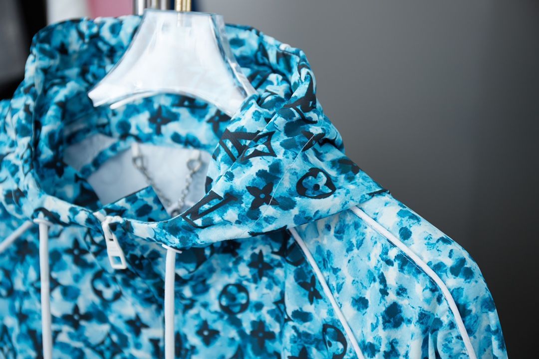 【本日限定特価】Louis Vuitton 2024FW メンズ＆レディース フーディー モノグラムプリント グリーン S-XL [本日特価|新品未使用品]