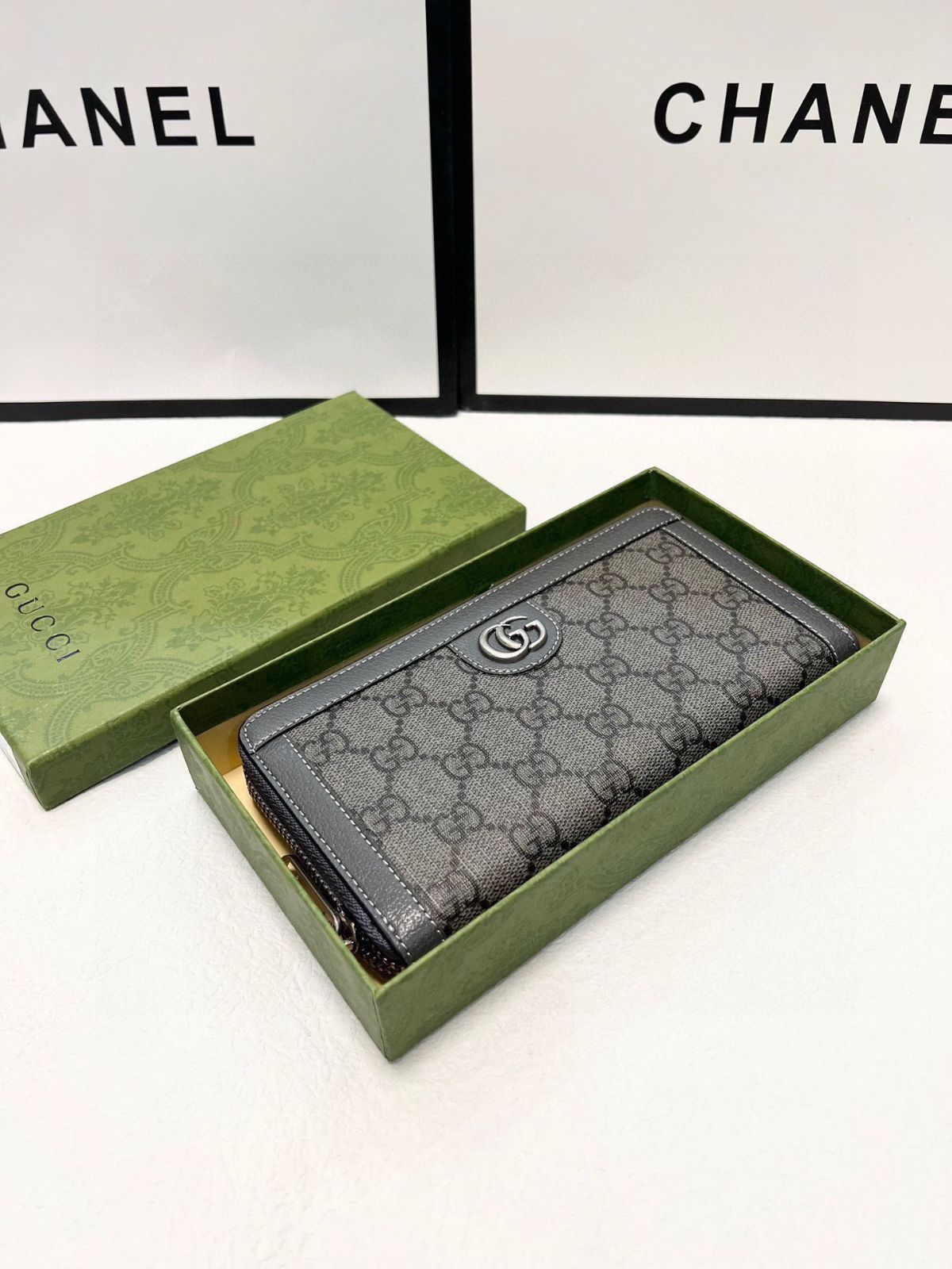 GUCCI財布/財布、両用カードバッグ、カード/キーケース[本日特価|新品未使用品]