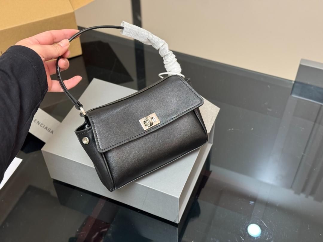 バレンシアガ BALENCIAGA ハンドバッグ