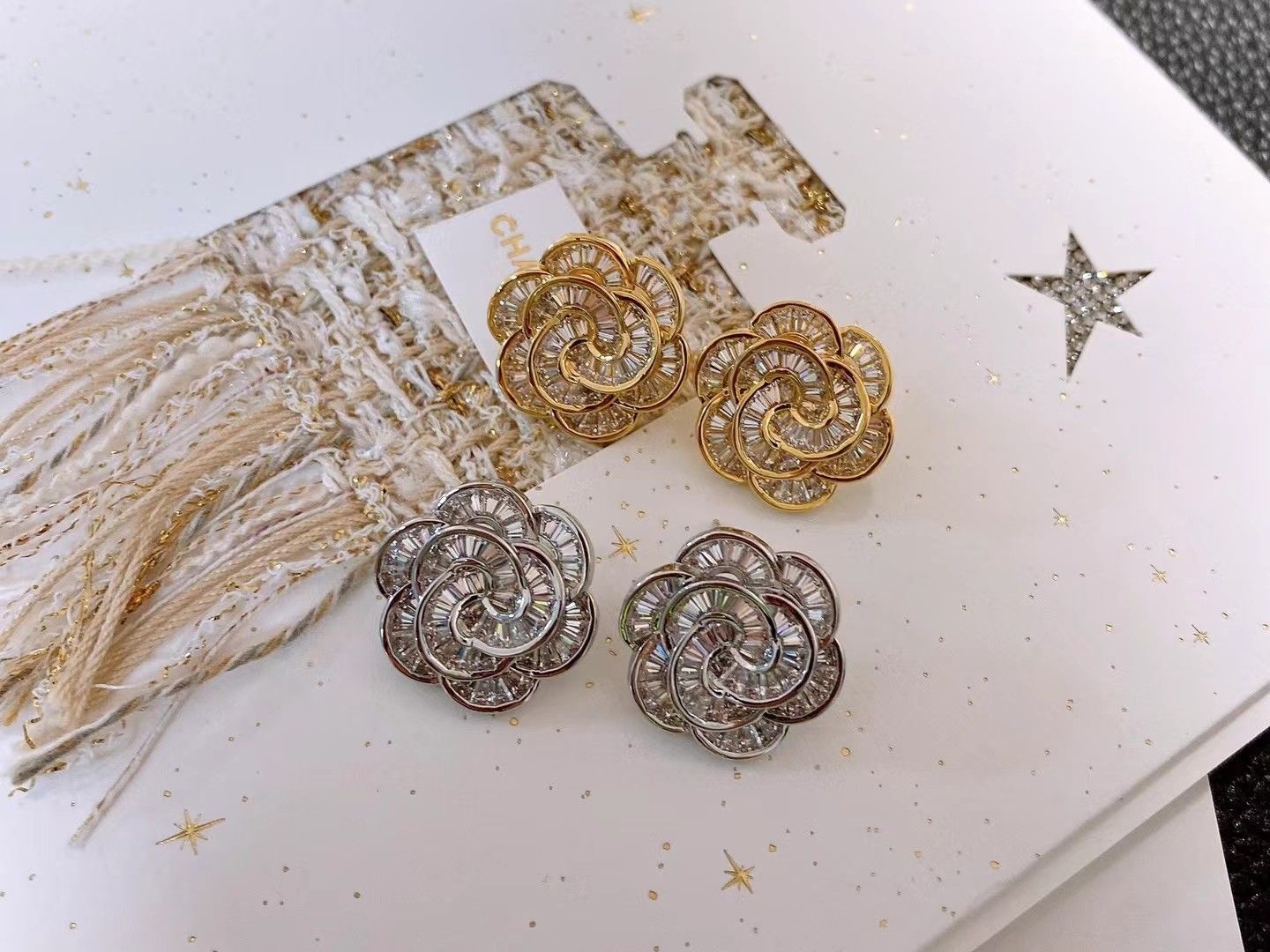 【今日特価】Chanel ヴィンテージ ダブル C ピアス 送料無料 限定価格