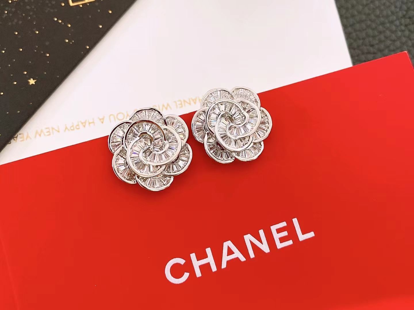 【今日特価】Chanel ヴィンテージ ダブル C ピアス 送料無料 限定価格