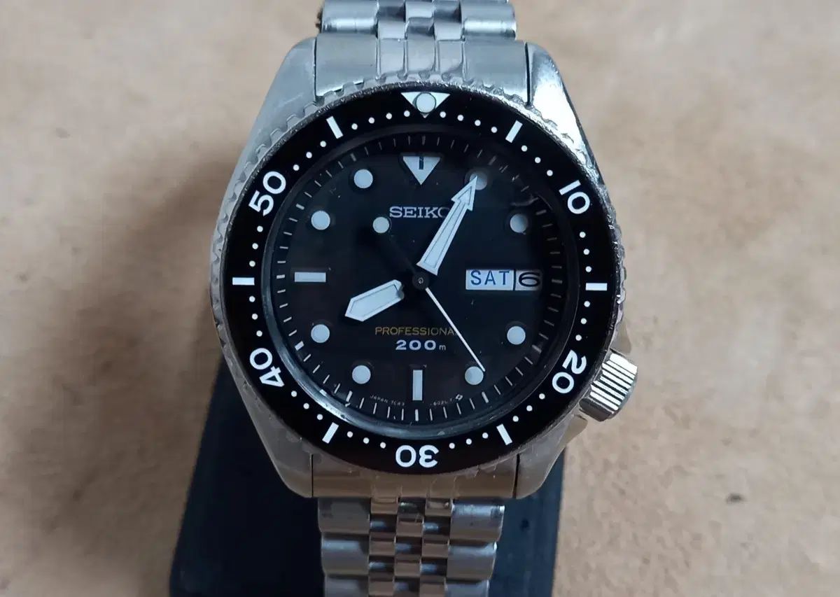SEIKO 90's プロフェッショナル 200m ダイバーウォッチ (オーバホール商品)