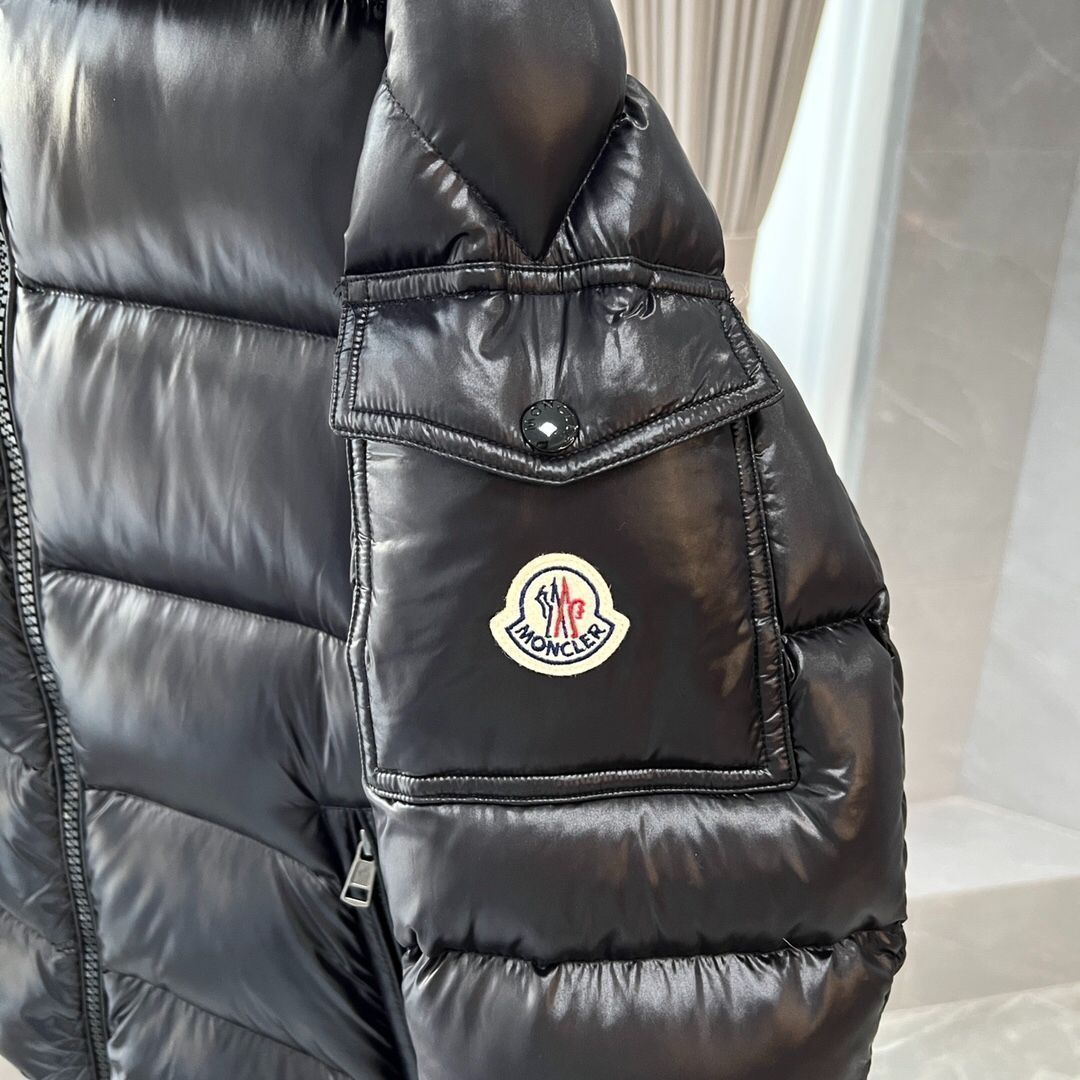 MONCLER モンクレール ダウンジャケット ブラック｜本日限定特価｜新品未使用