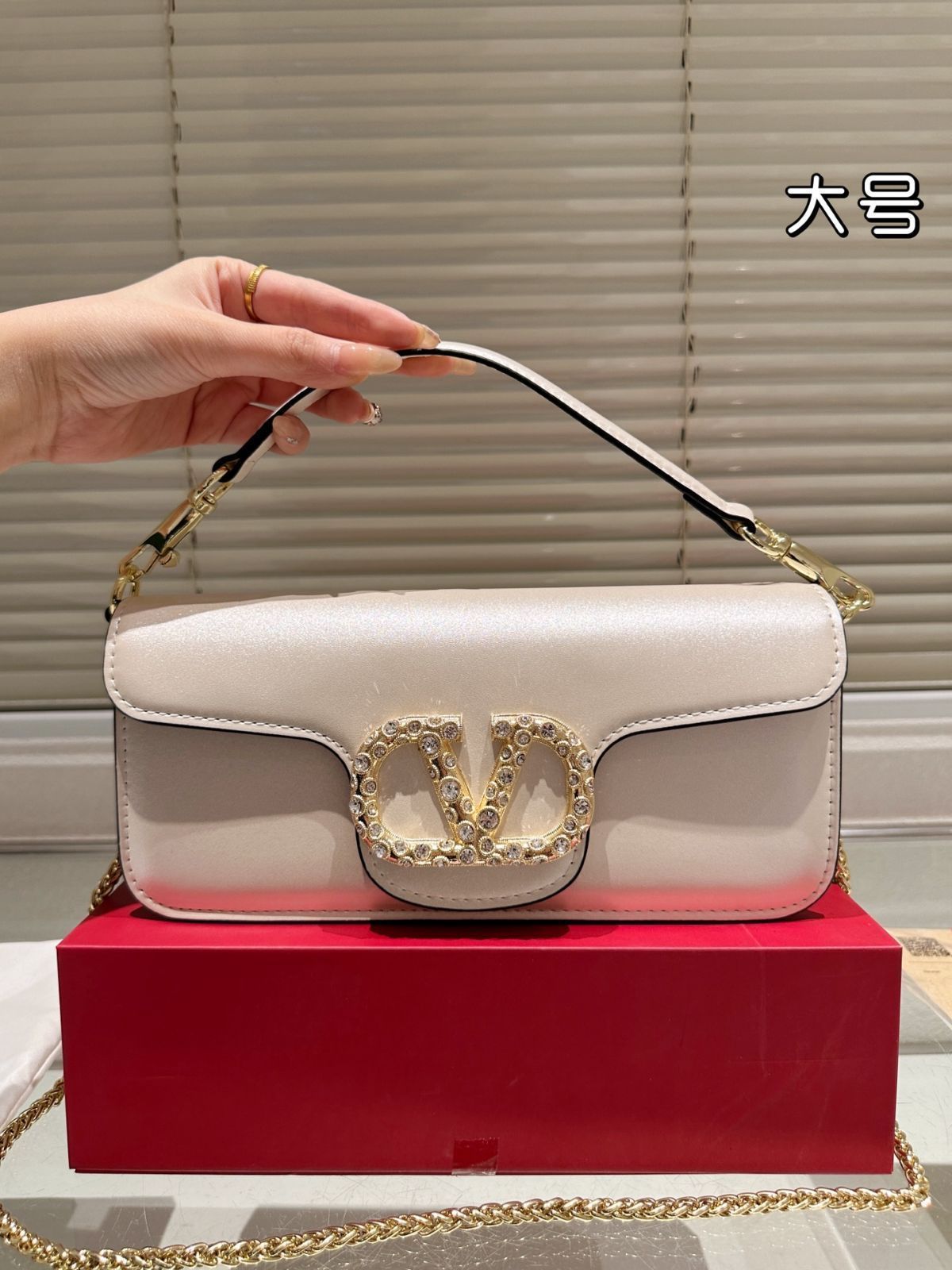 【今日特価】VALENTINO Loco ショルダーバッグ-MM輸入1