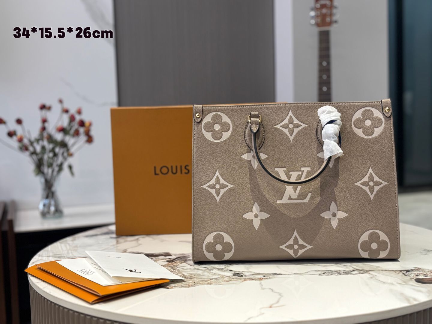 【今日特価】LV MM onthego アーマーバッグ - Perfect Size for Vacation