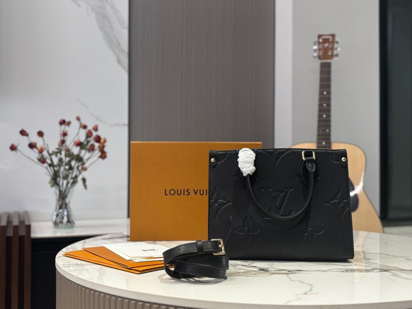 【今日特価】LV Onthego 25cm Jungle Embossed Tote Bag ルイ・ヴィトン Onthego 25cm ジャングルエンボス トートバッグ