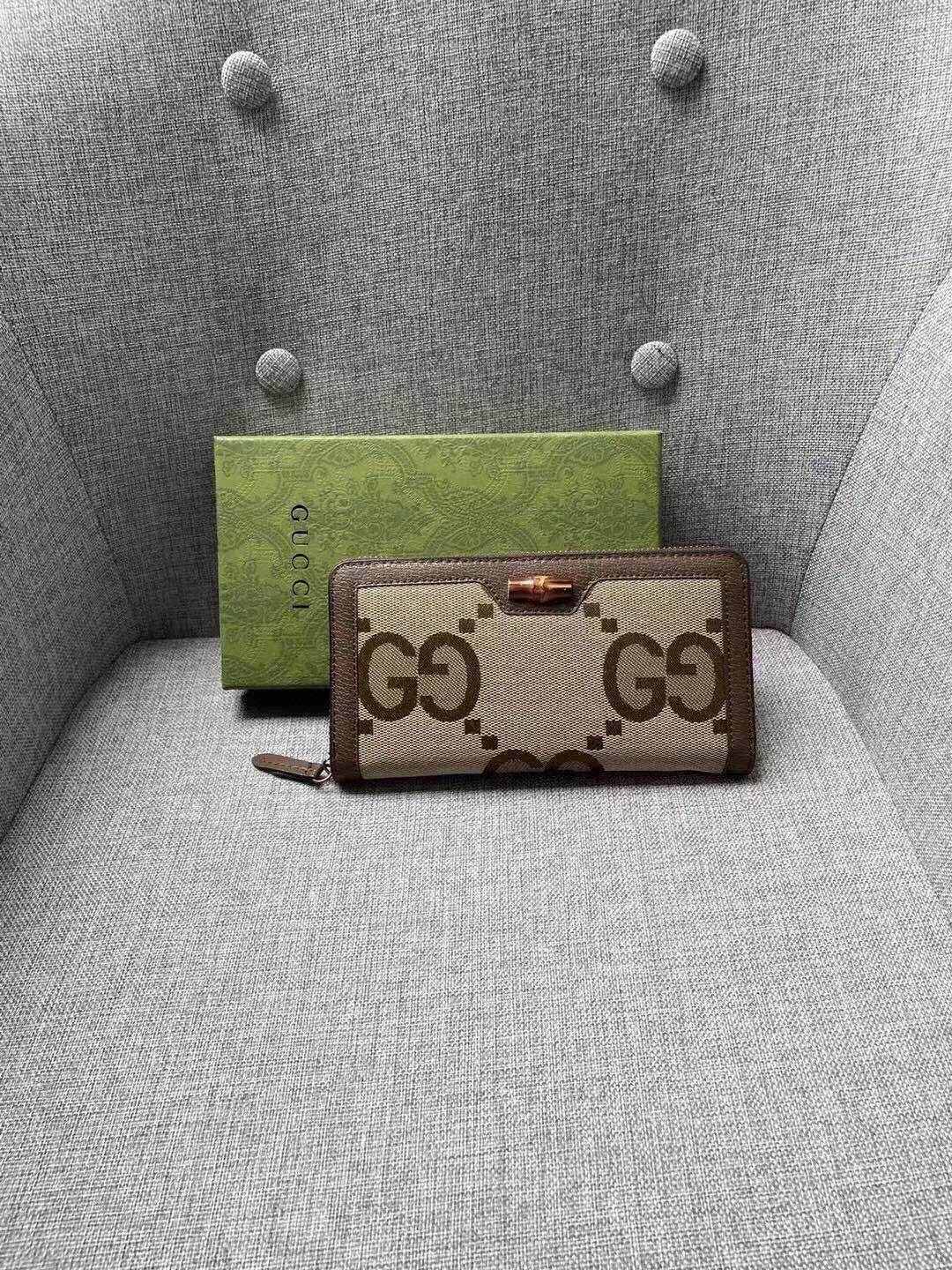 【今日特価】GUCCI グッチ ダイアナ ウォレット 送料無料 お得な価格