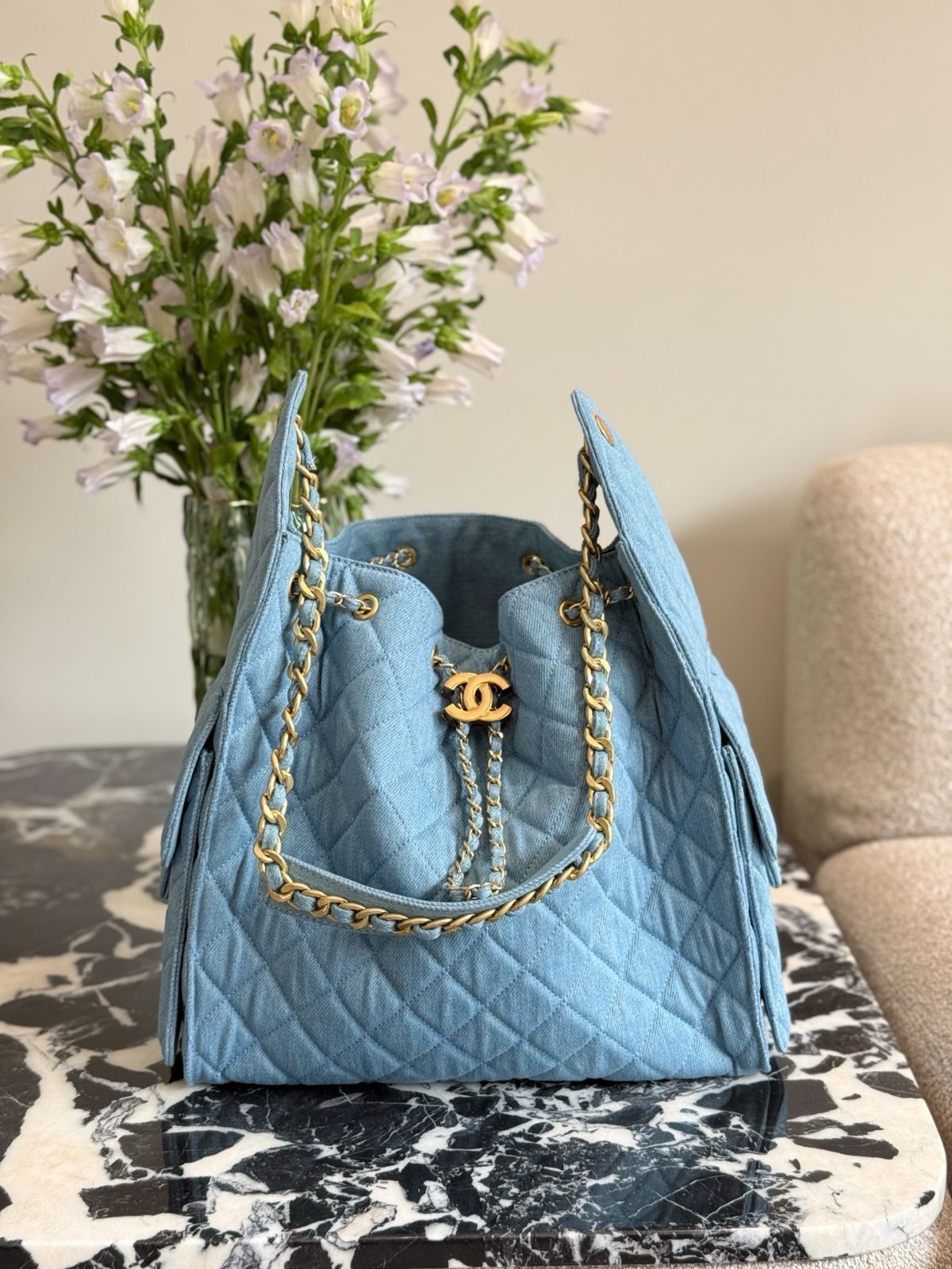 【今日特価】Chanel Hobo Underarm Bag 