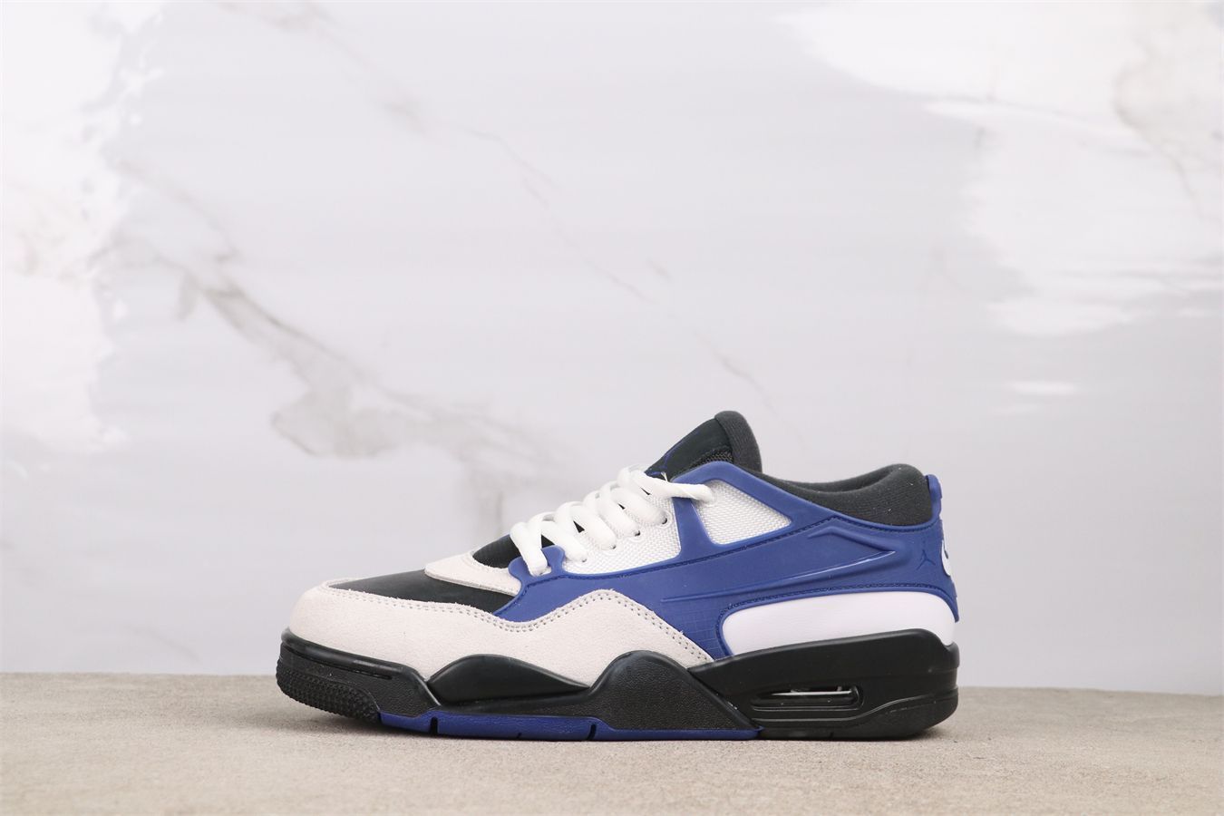 【今日特価】Air Jordan（エア ジョーダン）　FQ7939 ? 140