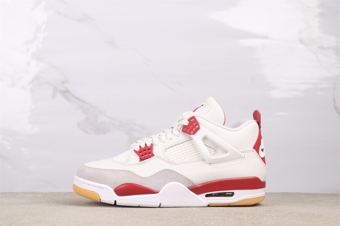 【今日特価】Air Jordan 4 エアジョーダン 4 DR5415-106