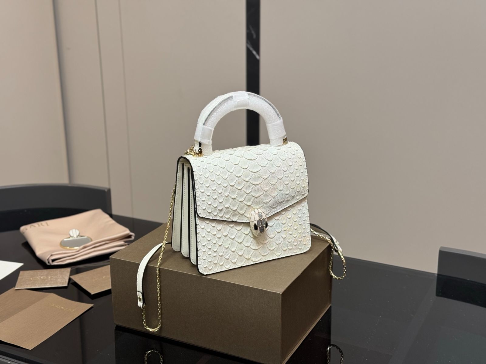 【今日特価】Bulgari Classic Serpenti Bag 20.17cm ブルガリ クラシック サーペンティ バッグ
