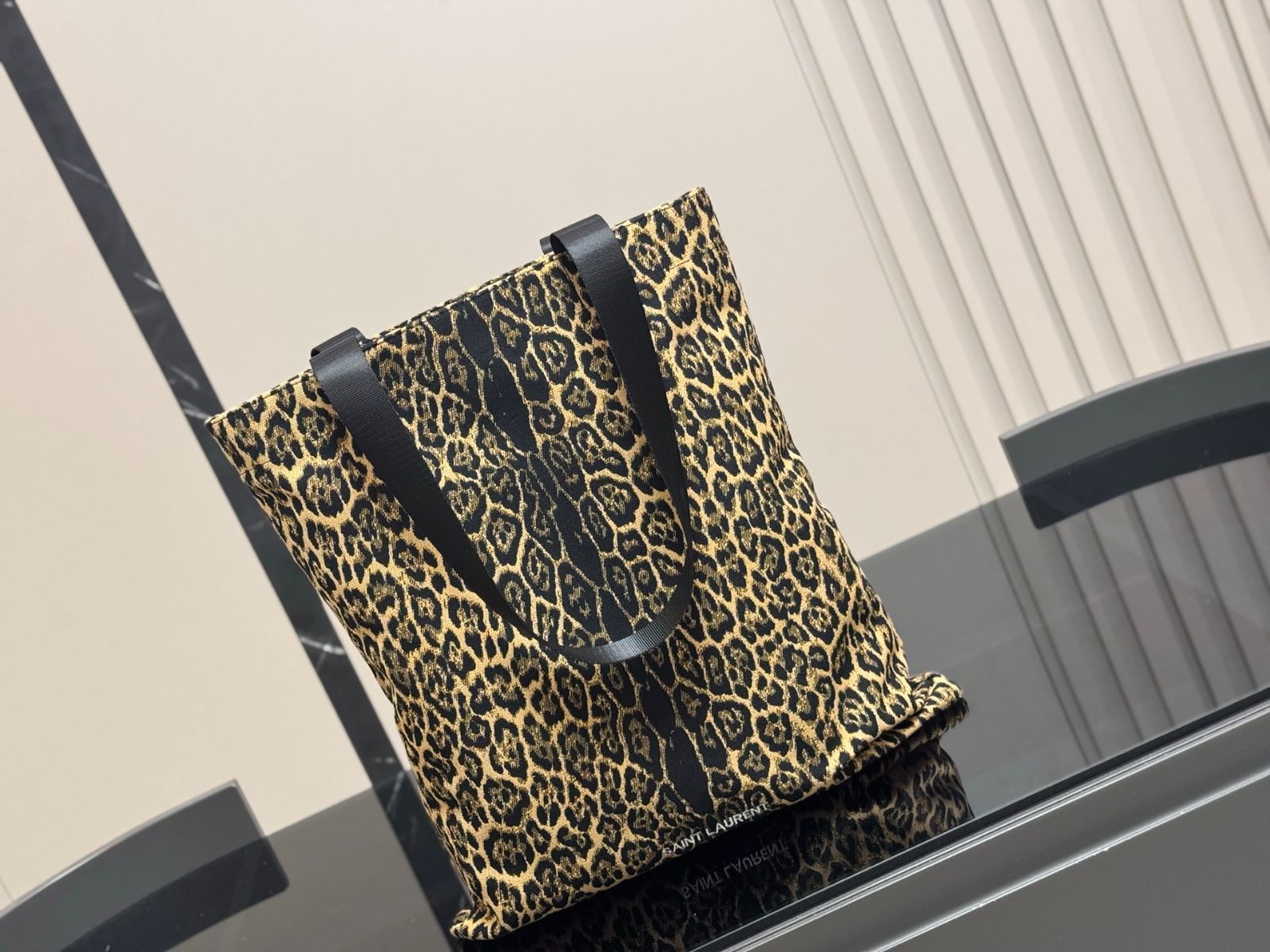 【今日特価】YSL 豹?帆布包 46.44cm - 送料無料！