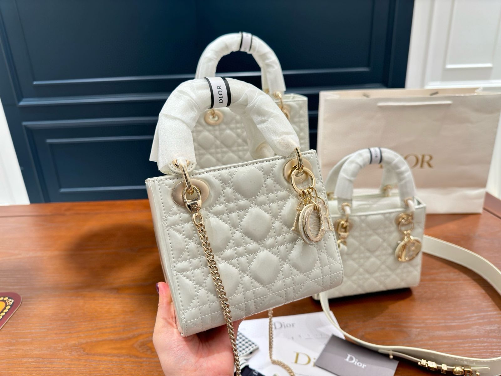 Dior ラッカー レディー ディオール バッグ