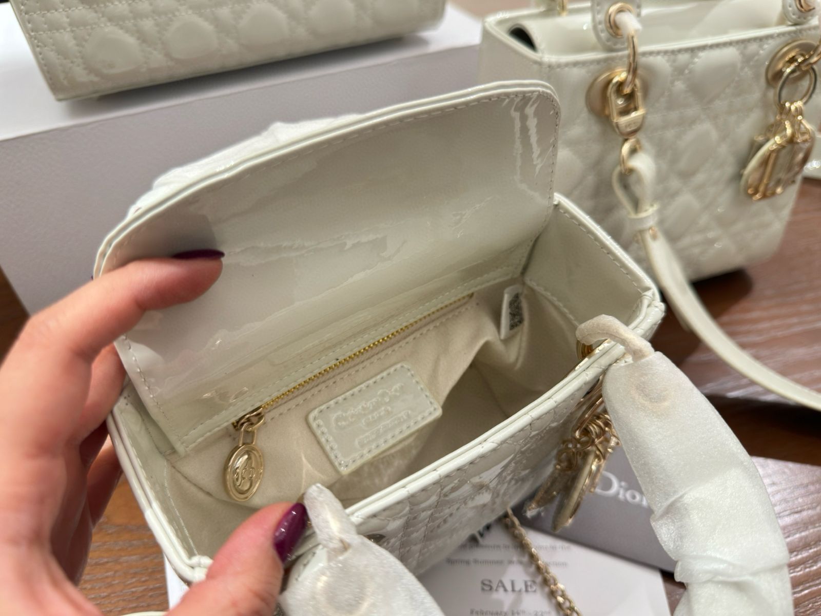 Dior ラッカー レディー ディオール バッグ