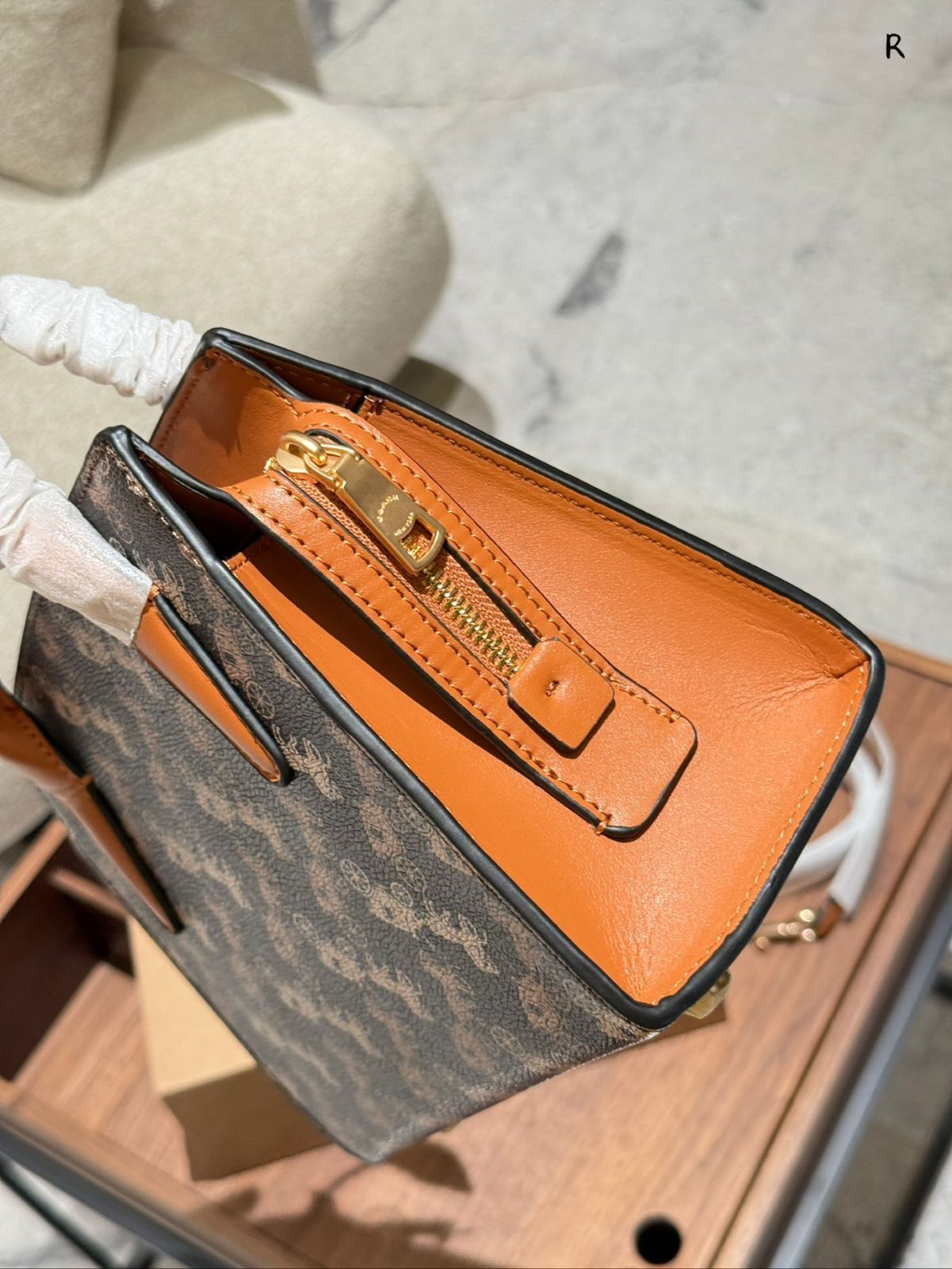 【今日特価】COACH 新品 キャリッジロゴ Andrea アンデレア キャリアオールバッグ