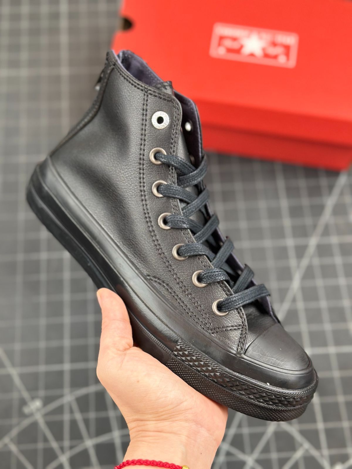 【今日特価】Converse 都市機能風 ジップ レザー シューズ！送料無料！在庫限定のお得な価格です！