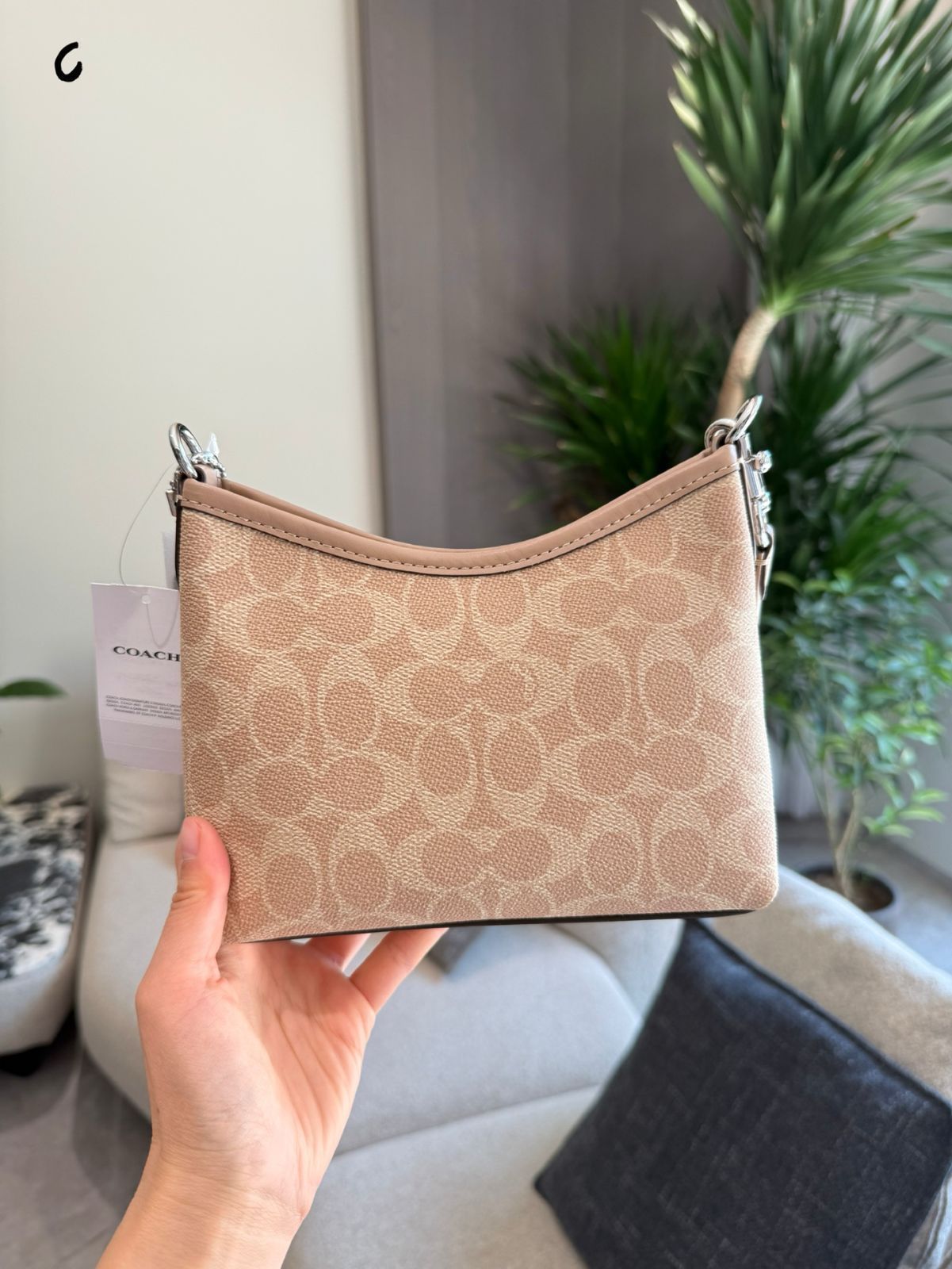 【今日特価】Coach Mini Hobo Bag - コーチ ミニ ホーボー バッグ(ミルクティーカラー) 【今日特価】Coach Mini Hobo Bag - コーチ ミニ ホーボー バッグ(ミルクティーカラー)