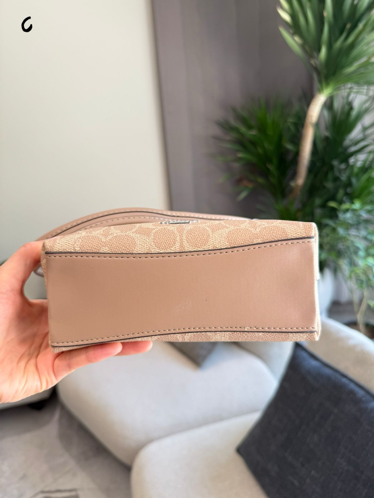 【今日特価】Coach Mini Hobo Bag - コーチ ミニ ホーボー バッグ(ミルクティーカラー) 【今日特価】Coach Mini Hobo Bag - コーチ ミニ ホーボー バッグ(ミルクティーカラー)