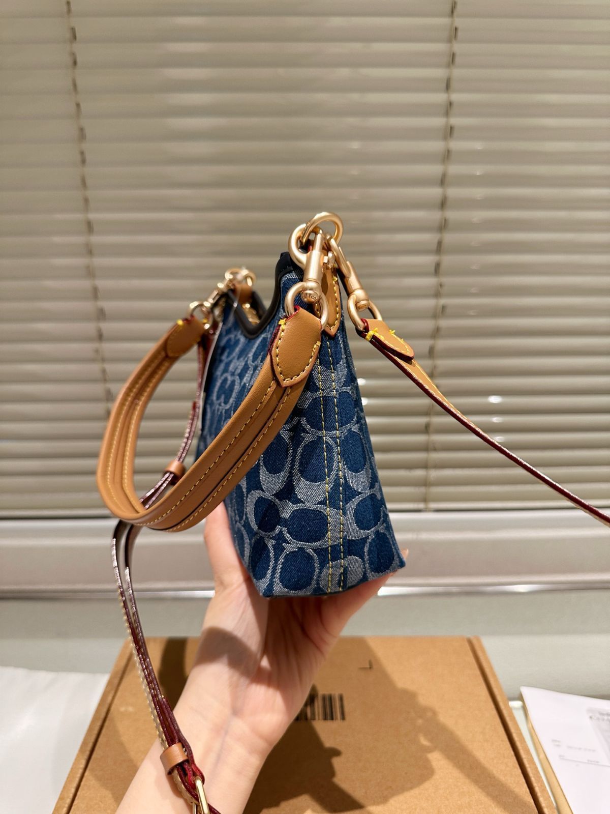 【今日特価】COACH Mini Rogue Bag（クーチ ミニ ローグ バッグ）