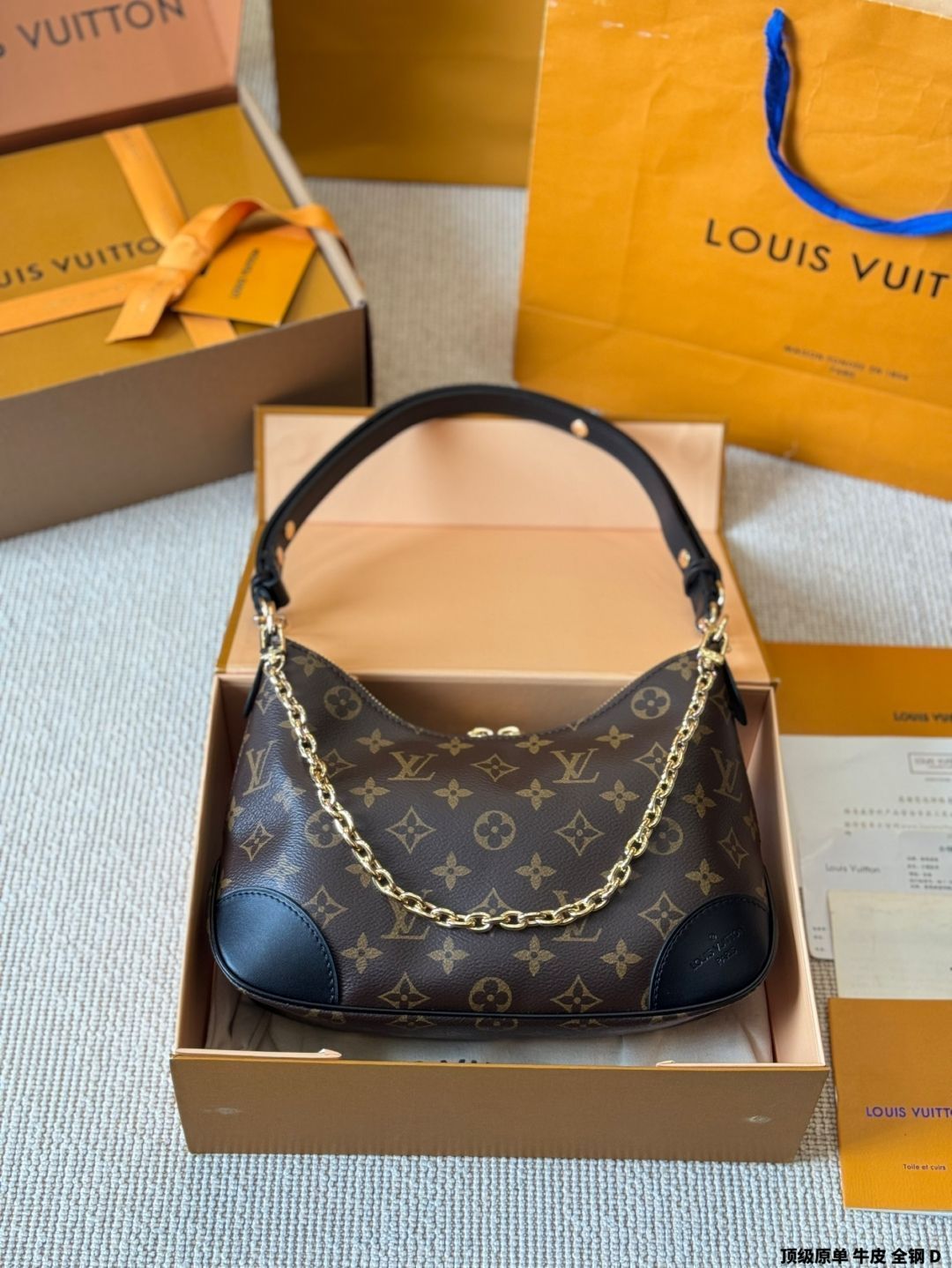 【今日特価】LV Boulogne Messenger Bag(ルイヴィトン ブローニュ メッセンジャーバッグ)