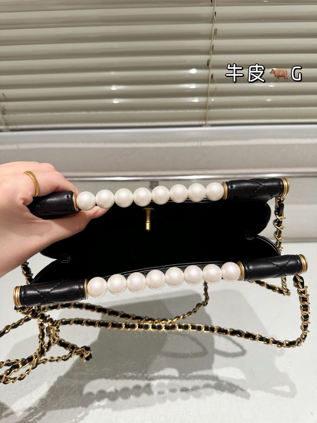 【今日特価】Chanel New Pearl Clutch Evening Bag（シャネル ニュー パール クラッチ イブニングバッグ）