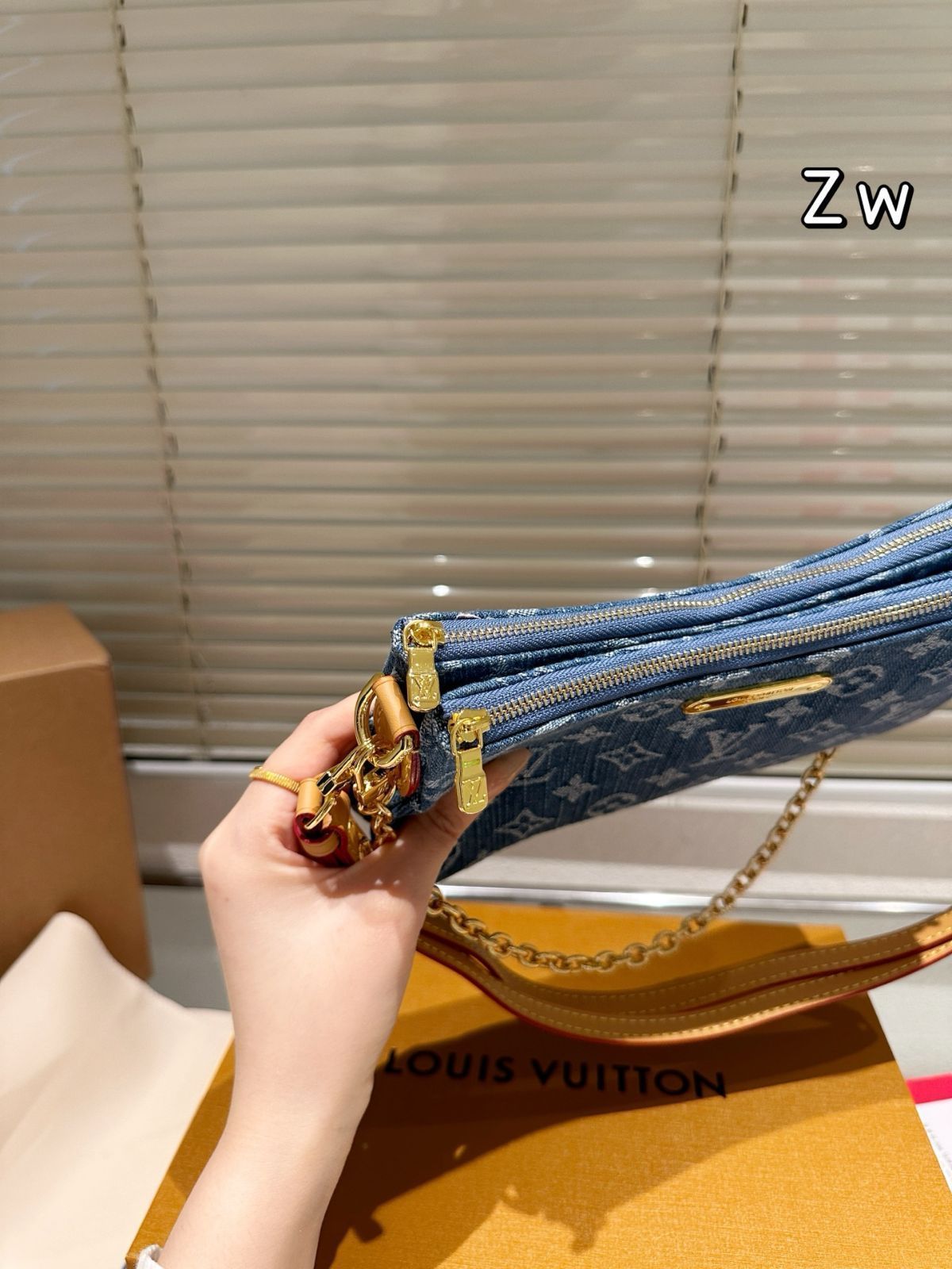 【今日特価】Lv Pochette Monogram Handbag(リヴ ポシェット モノグラム ハンドバッグ) 【今日特価】Lv Pochette Monogram Handbag(リヴ ポシェット モノグラム ハンドバッグ)
