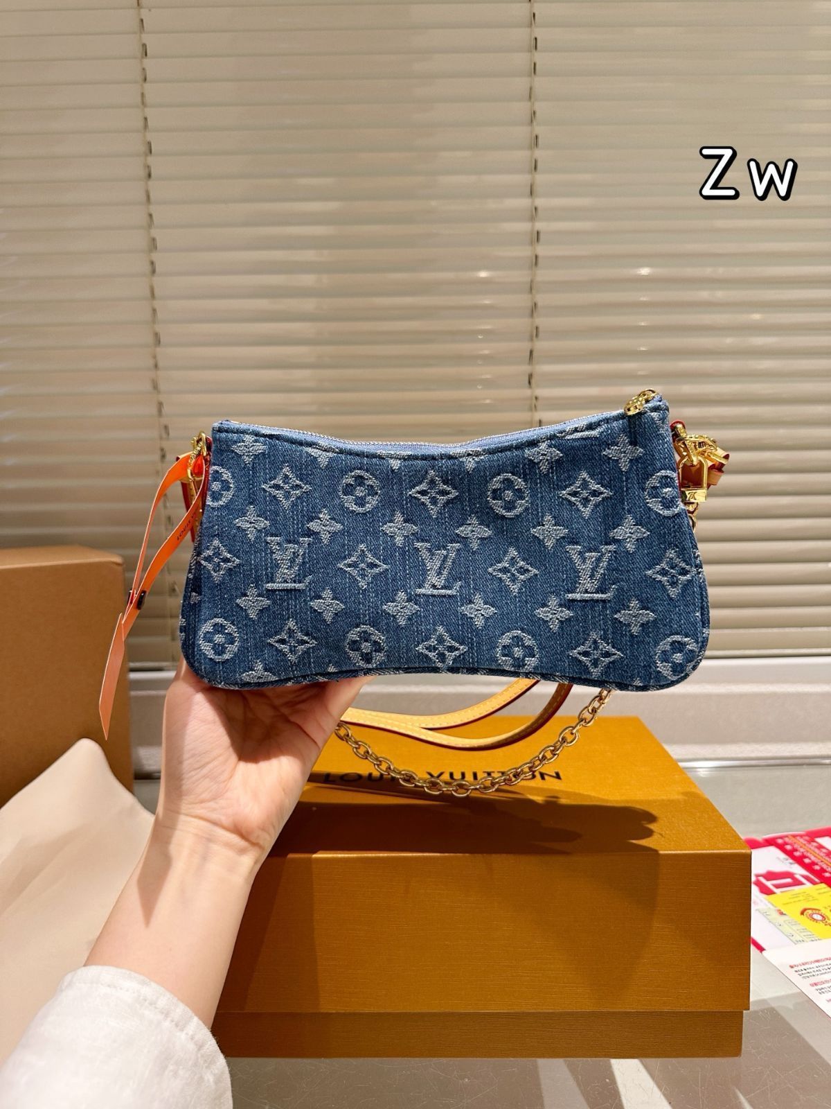 【今日特価】Lv Pochette Monogram Handbag(リヴ ポシェット モノグラム ハンドバッグ) 【今日特価】Lv Pochette Monogram Handbag(リヴ ポシェット モノグラム ハンドバッグ)