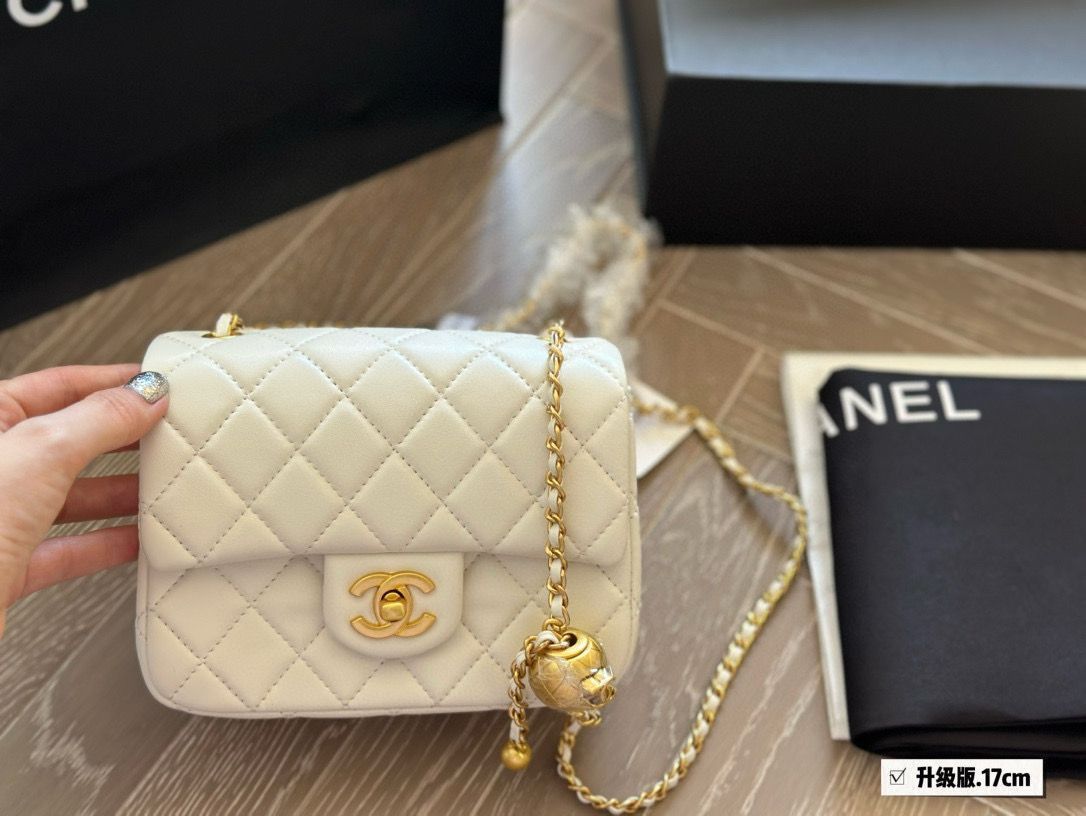 【今日特価】Chanel Gold Ball CF17 Bag (Black) - シャネル ゴールドボール CF17 バッグ(ブラック) 【今日特価】Chanel Gold Ball CF17 Bag (Black) - シャネル ゴールドボール CF17 バッグ(ブラック)