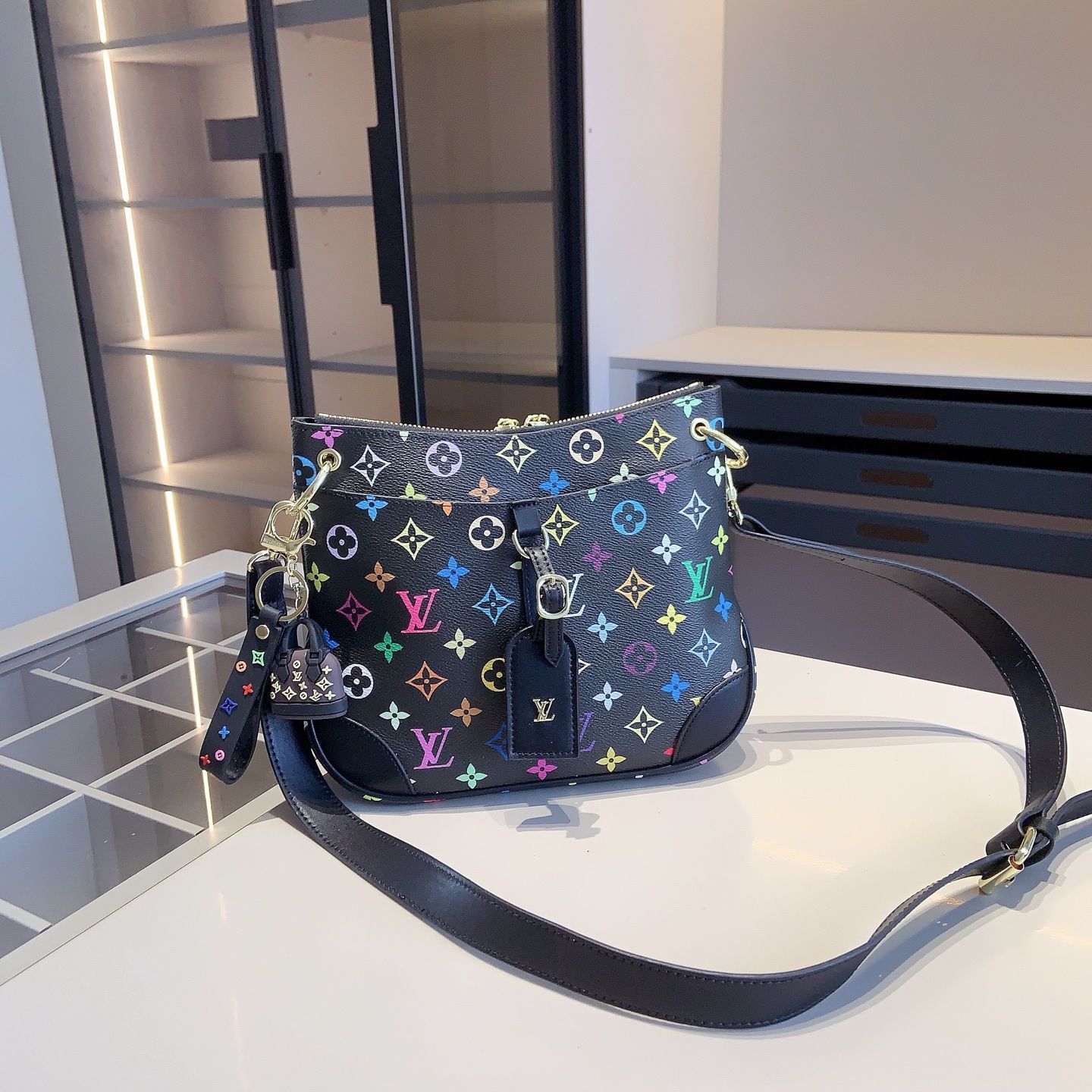 [本日特価] 全新シリーズセット X663 - LV クロスボディバッグ + LV ペンケースバッグ + LV 財布 本日限定特別割引！[本日特価|新品未使用品]